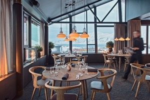 Funken Lodge - restaurant. Agurtxane Concellon / Hurtigruten Svalbard