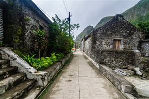 Traditional stone houses at Chavayan Village