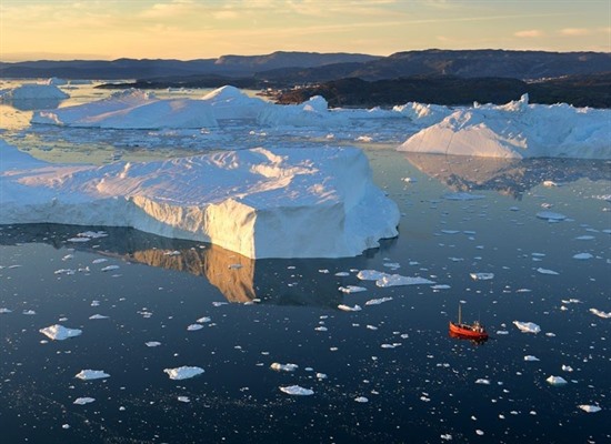 Explore Disko Bay