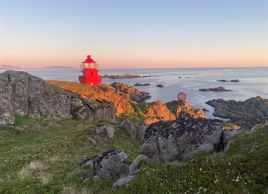 LittleIsland Lighthouse Summer retreat
