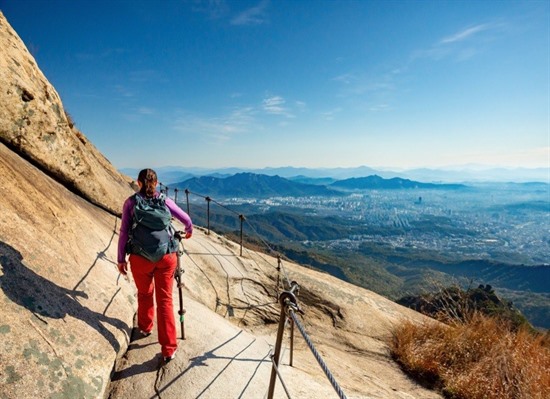 South Korea Nature & Adventure Tour: Mountains, Coastlines & Jeju